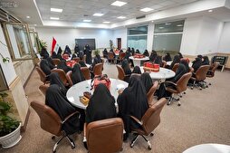 أكثر من 1500 خادمة ومتشرّفة يُقدِّمنَ مختلف الخدمات لزائرات الأربعين