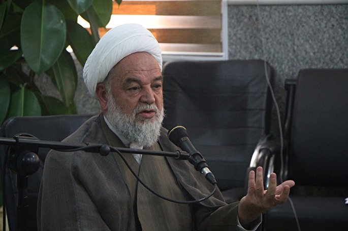 طلاب دایره رسالت خود را جهانی ببینند