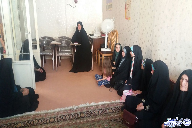 کارگاه تربیت دینی فرزند در کرمانشاه برگزار شد