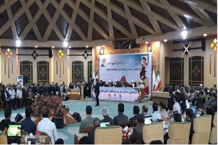 گردهمایی مداحان و شعرای آئینی در کرمانشاه برگزار شد گردهمایی مداحان و شعرای آئینی در کرمانشاه برگزار شد