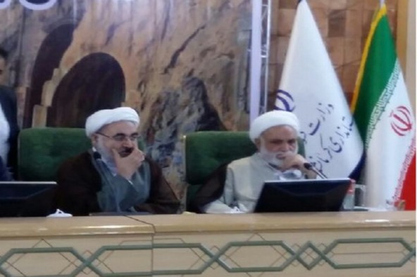 نماز و زکات در جامعه مورد غفلت است