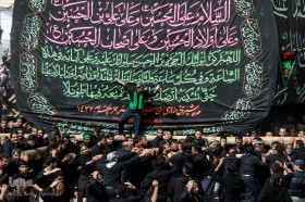 مراسم نخل گردانی در یزد