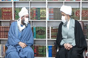 افراطی‌گری در شیعه و سنی بازی در زمین دشمن است