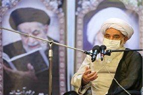 معرفی شهدای انقلاب اسلامی به الگوگیری نسل جوان کمک می‌کند