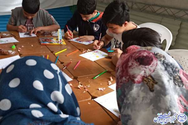 ایستگاه نقاشی در امامزاده حسن(ع) کرج  برپا شد + عکس