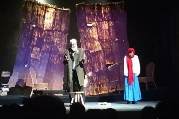 جشنواره منطقه‌ای تئاتر فجر در کرمانشاه