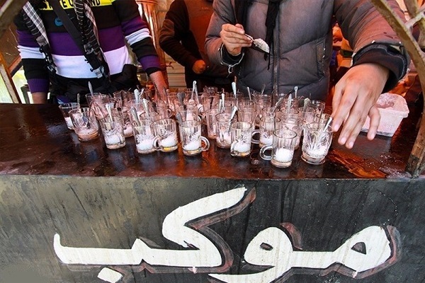 برپایی موکب توسط اداره ورزش و جوانان کرمانشاه برپایی موکب توسط اداره ورزش و جوانان کرمانشاه