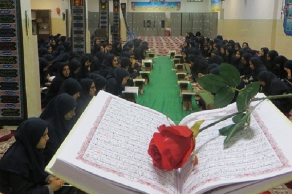 محفل انس با قرآن دانش‌آموزی