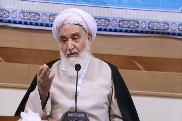 آیت‌الله علما امام جمعه کرمانشاه