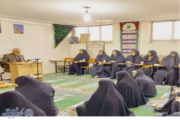 بانوان قرآنی کرمانشاه تقدیر شدند بانوان قرآنی کرمانشاه تقدیر شدند