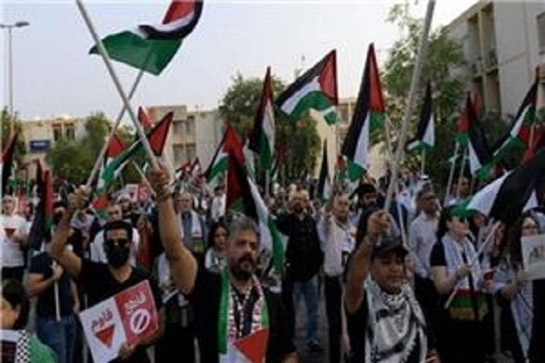 تظاهرات بحرینی‌ها در حمایت از مردم فلسطین و یمن + فیلم