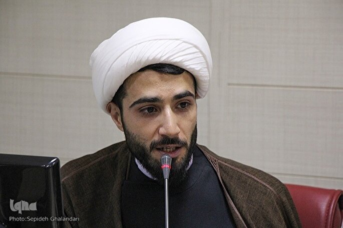 ماه رمضان فرصتی برای مقابله با فردیت است