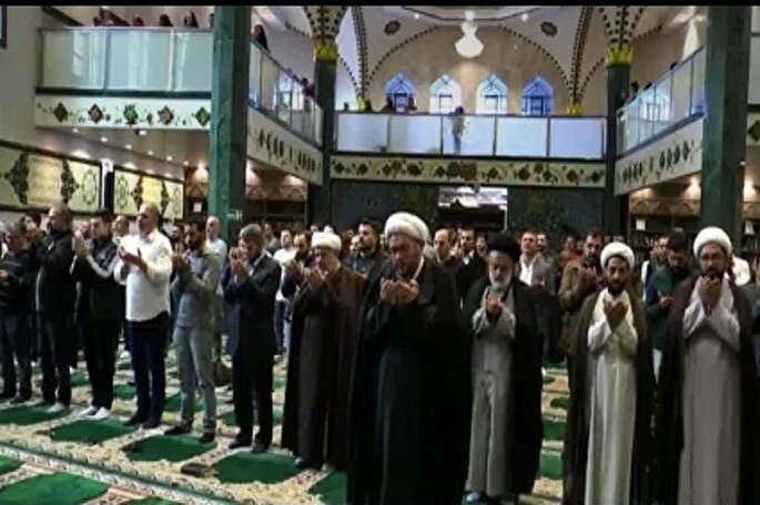 اقامه نماز عید فطر در مسجد محمدرسول‌الله(ص) برزیل