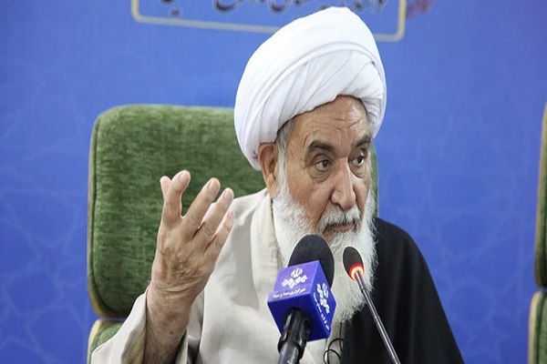 آیت‌الله علما امام جمعه کرمانشاه