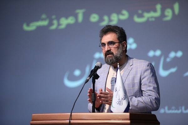 حسین عالم‌بخش مشاور هنری رئیس ستاد هماهنگی کانون‌های فرهنگی هنری مساجد کشور