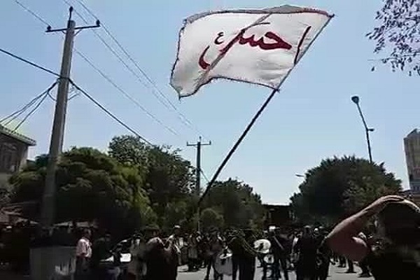 آیینهای عزاداری عاشورای حسینی در کرمانشاه برگزار شد آیینهای عزاداری عاشورای حسینی در کرمانشاه برگزار شد