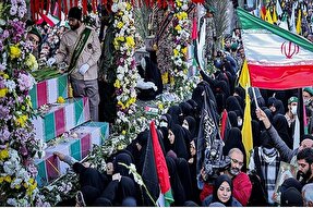 پیکر مطهر هفت شهید گمنام در کرمانشاه تشییع شد