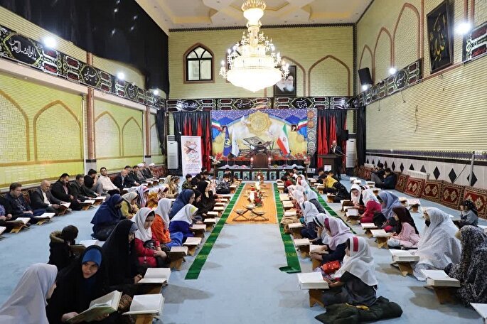 محفل انس با قرآن ایتام و محسنین در رشت برگزار شد