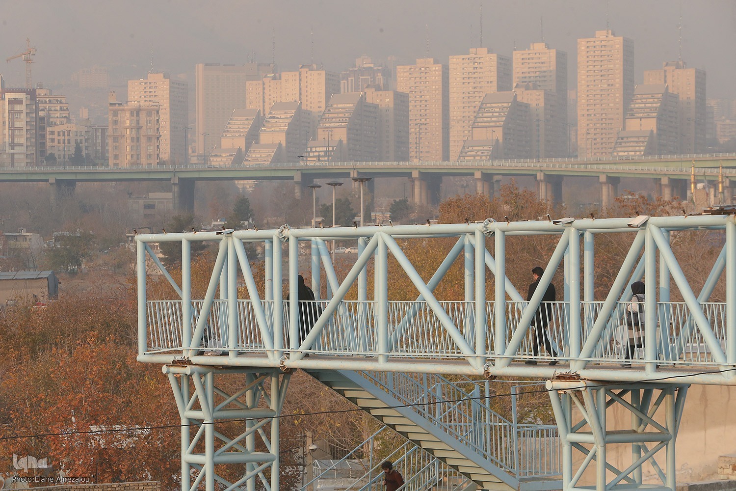 جولان ذرات معلق کمتر از 2.5 میکرون در هوای نارنجی تهران