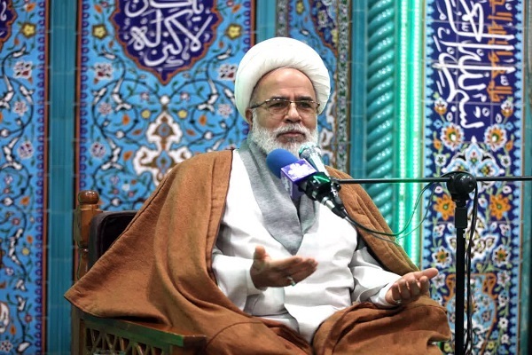 حجت الاسلام حبیب الله غفوری امام جمعه کرمانشاه