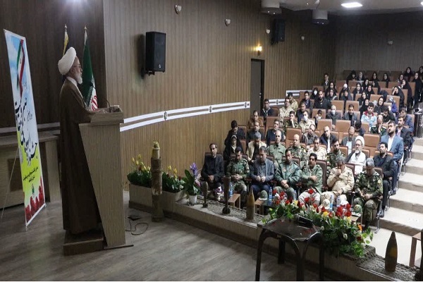 حجت‌الاسلام حبیب‌الله غفوری امام جمعه کرمانشاه