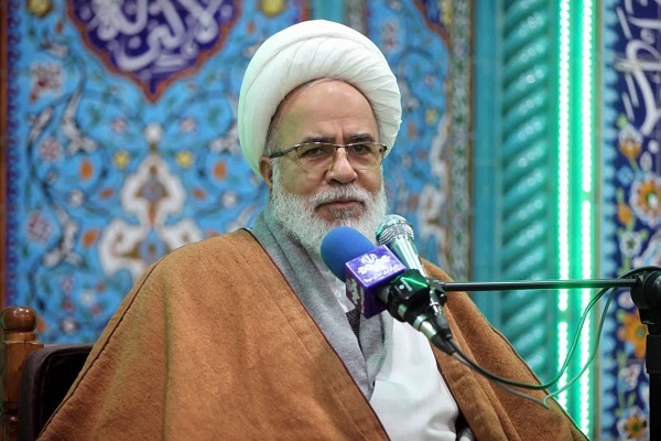 حجت الاسلام حبیب الله غفوری امام جمعه کرمانشاه