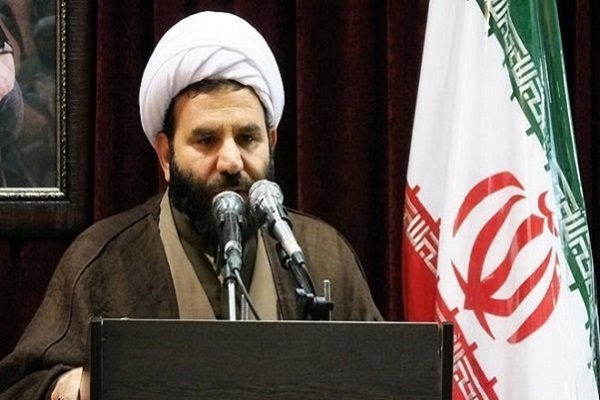 حجت‌الاسلام والمسلمین کاظم لطفیان دبیر شورای برنامه‌ریزی مدارس علوم دینی اهل‌سنت کشور