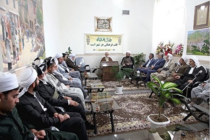 عالمان، مرزداران دین خدا هستند