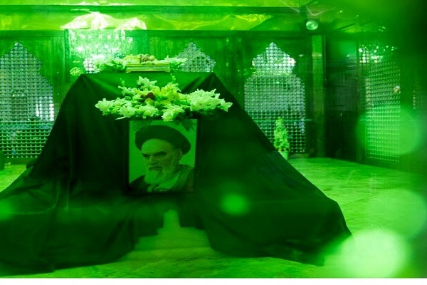 برگزاری ویژه برنامه ارتحال امام(ره) در مساجد برگزیده کرمانشاه