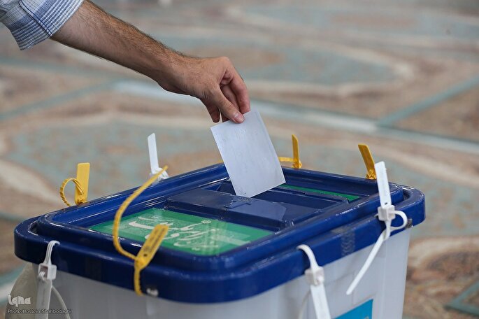 ۸۶۰ هزار نفر قمی واجد شرایط رأی‌گیری هستند