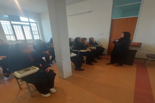 دوره یک روزه روخوانی و روانخوانی قرآن ویژه خانواده زندانیان کرمانشاه دوره یک روزه روخوانی و روانخوانی قرآن ویژه خانواده زندانیان کرمانشاه