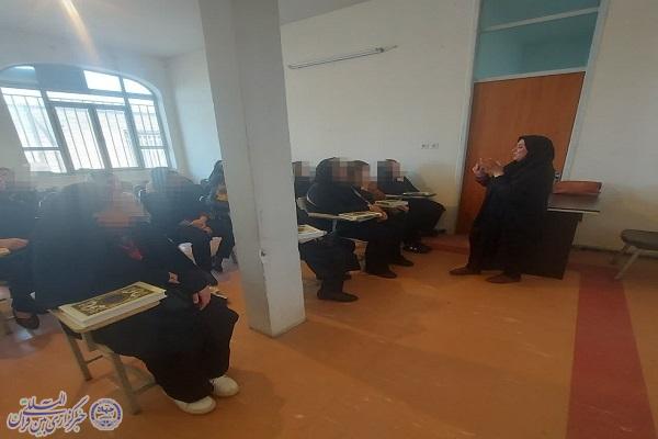 دوره یک روزه روخوانی و روانخوانی قرآن ویژه خانواده زندانیان کرمانشاه دوره یک روزه روخوانی و روانخوانی قرآن ویژه خانواده زندانیان کرمانشاه