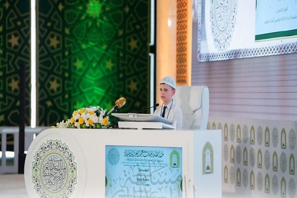 یک مرحله تا پایان کار نمایندگان ایران در مسابقات قرآن عربستان + فیلم