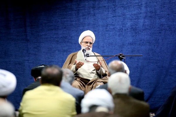 حجتالاسلام و المسلمین حبیبالله غفوری امام جمعه کرمانشاه حجتالاسلام و المسلمین حبیبالله غفوری امام جمعه کرمانشاه