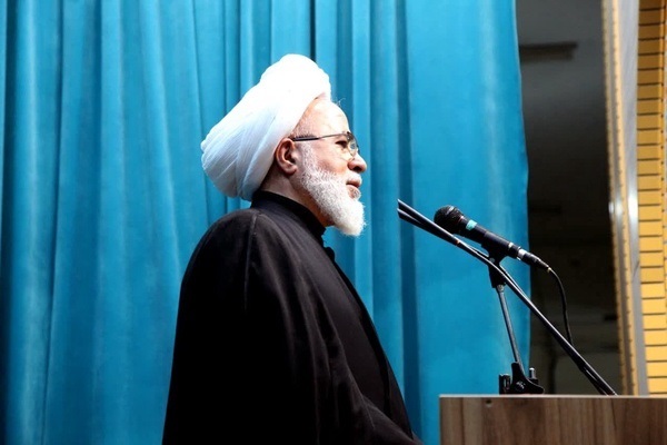 حجت الاسلام حبیب الله غفوری امام جمعه کرمانشاه