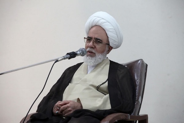 حجت الاسلام حبیب‌الله غفوری امام جمعه کرمانشاه