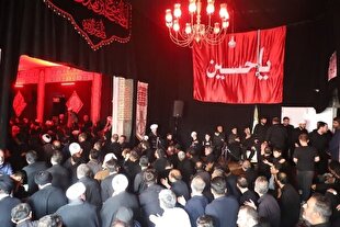 مراسم عزاداری عاشورای حسینی در دفاتر مراجع عظام تقلید در قم برگزار شد