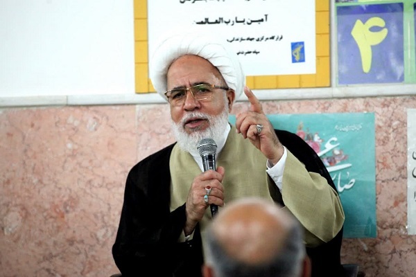 حجت‌الاسلام والمسلمین حبیب‌الله غفوری، نماینده ولی فقیه در استان و امام جمعه کرمانشاه