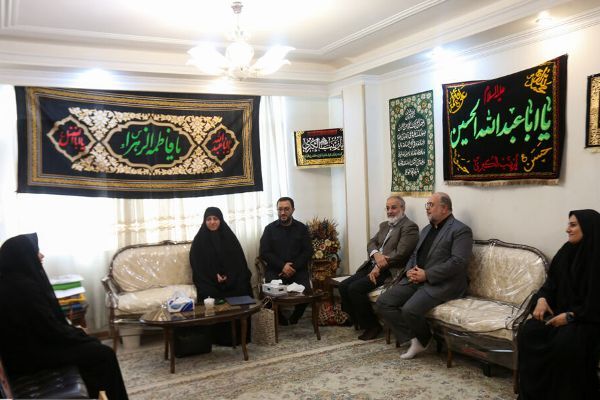 حضور مدیرعامل کانون در منزل شهید 3 ساله حملات رژیم صهیونیستی‌