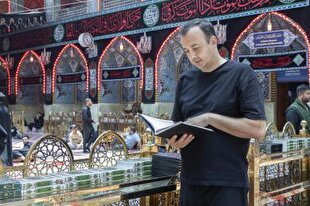 تأمین 15 هزار جلد قرآن و ادعیه و زیارت در حرم عباسی + عکس