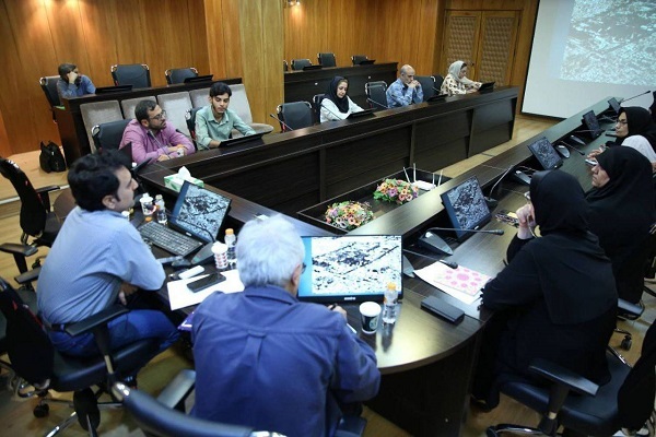 نشست «تکیه دولت؛ افسانه‌ها و حقیقت» برگزار شد