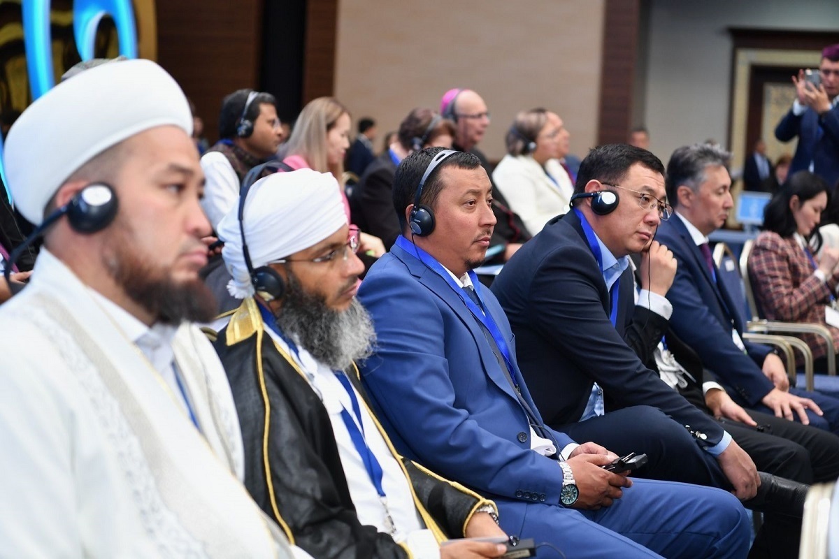 کنگره رهبران ادیان جهانی و سنتی برگزار می‌شود