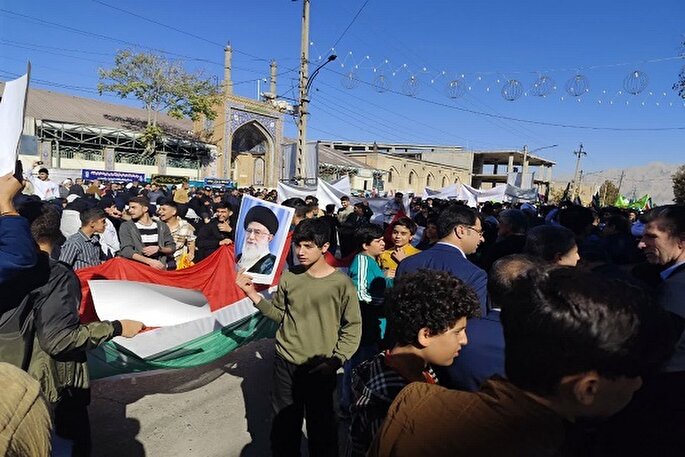 عکس | راهپیمایی ۱۳ آبان در کرمانشاه