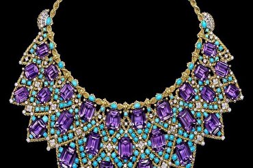 Seni Islam Bersinar pada Perhiasan-Perhiasan Dallas