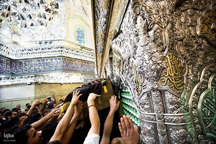 Tasyyi’ Jenazah Istri Ayatullah Sayyid Ali Sistani