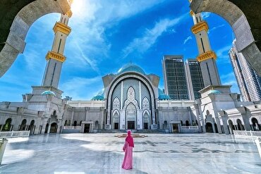 Penyelenggaraan Pameran Pariwisata Halal Pertama di Malaysia