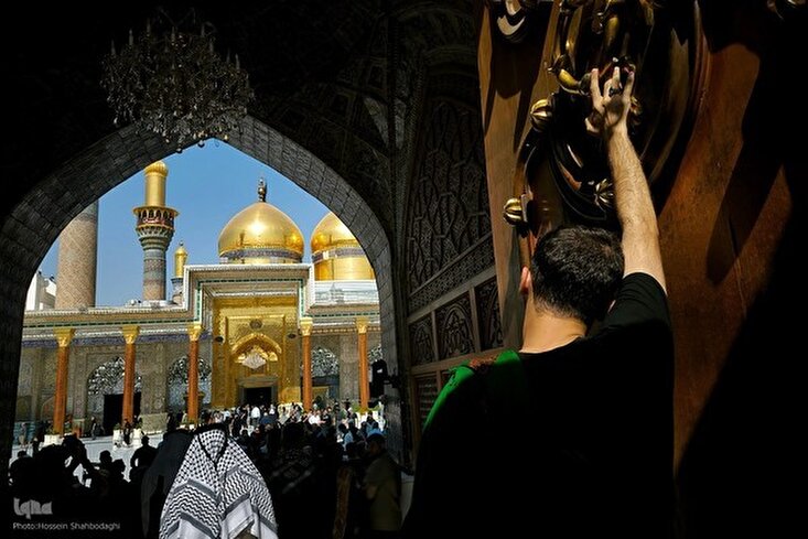Para Peziarah Arbain Huseini di Haram Kadzimain