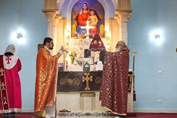 Празднование Нового года в церкви Таргманчатс в Тегеране