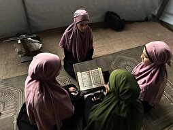 Üç kız kardeş Gazze’de savaş ortasında Kur’an-ı Kerim’i ezberlediler