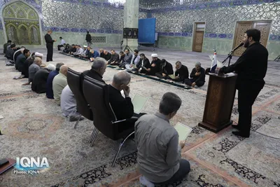 غبارروبی مضجع شریف کریمه اهل بیت توسط جامعه قرآنی کشور
